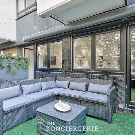 Appartamento Havre Lumineux Avec Vaste Terrasse Sur Les Champs-elysees Parigi